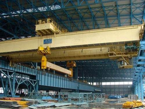 關于橋式起重機的名稱性能結構使用規則和維護保養方法